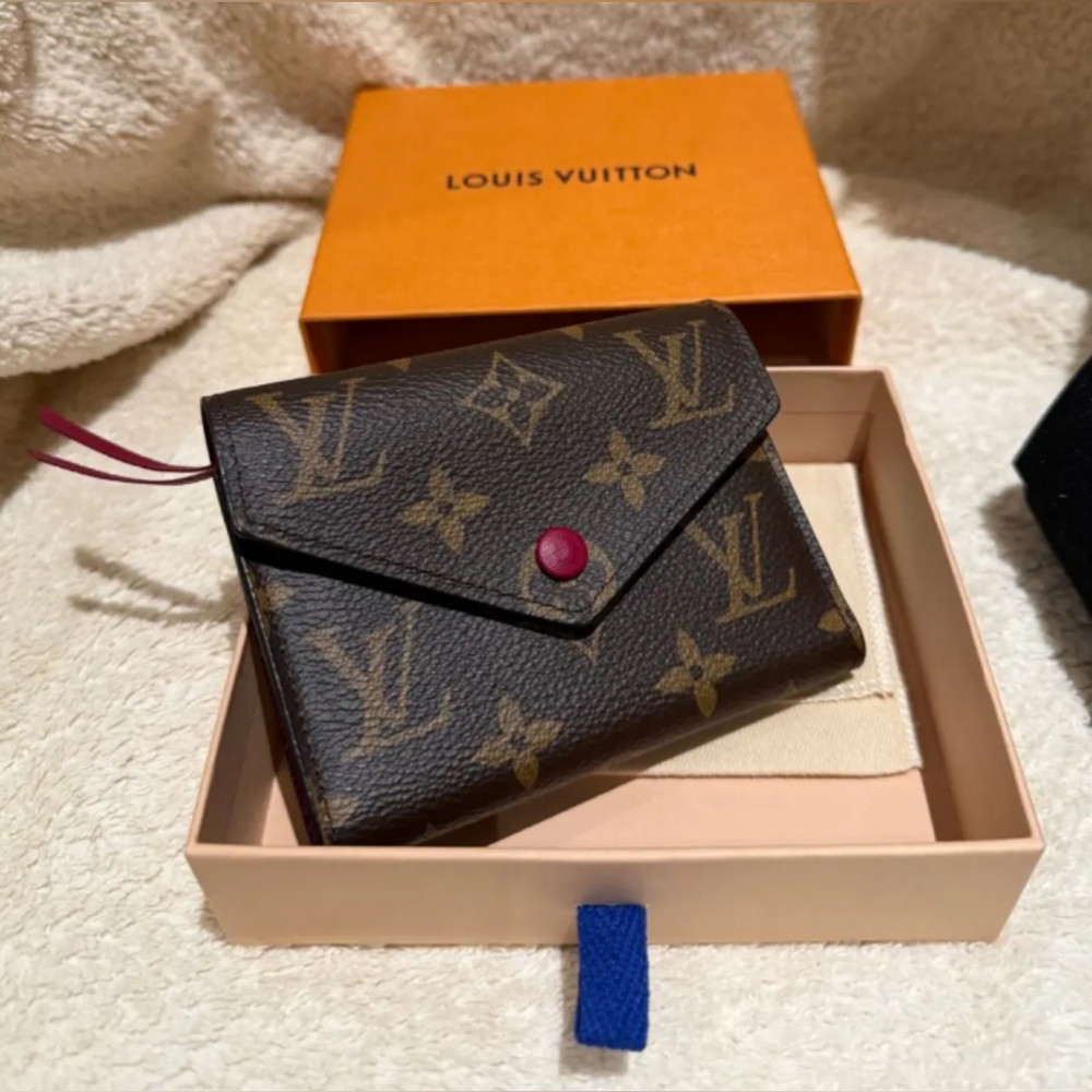 Louis Vuitton Victorine Wallet